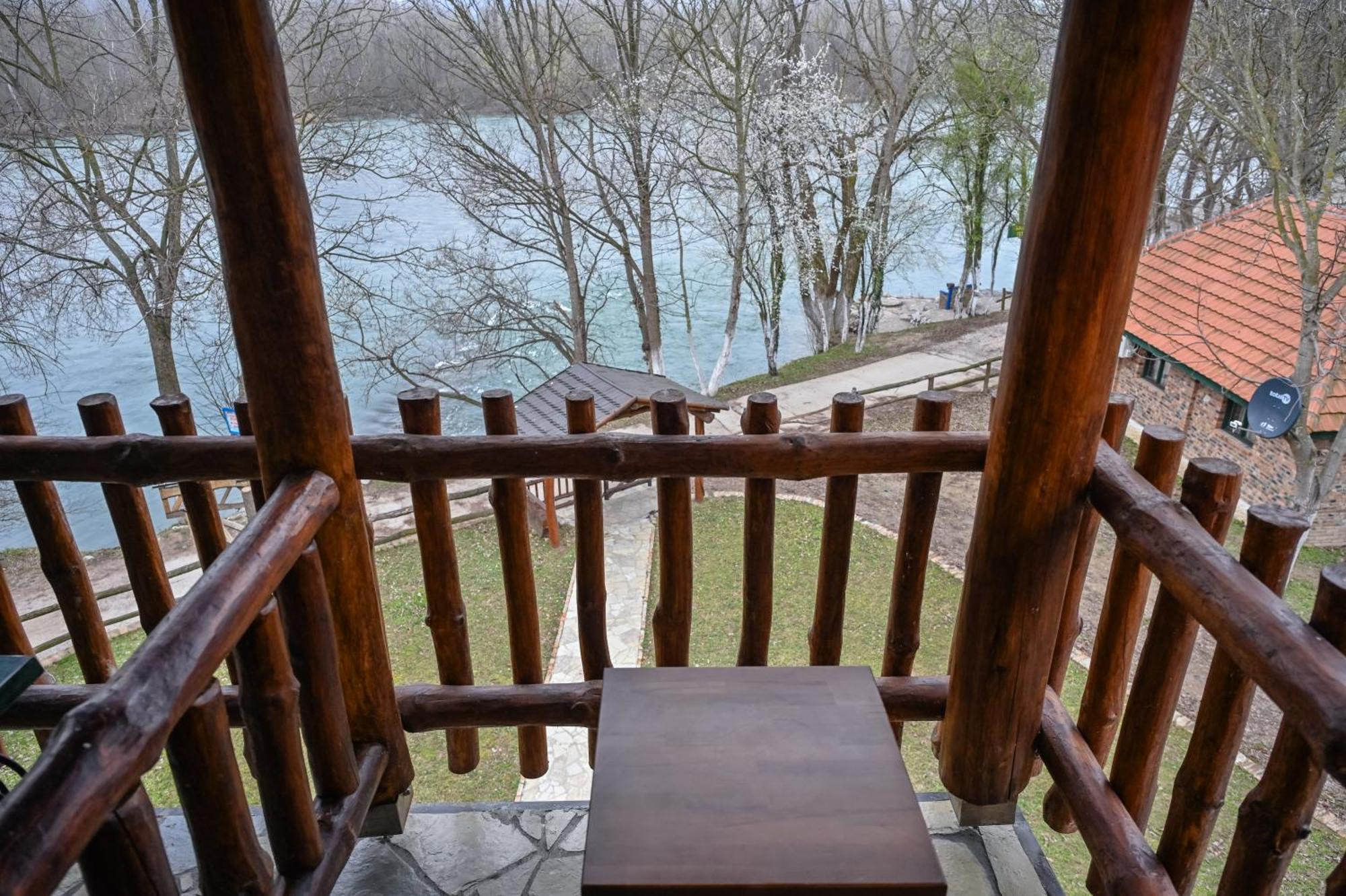 B&B Etno Village Suncana Reka Banja Koviljača Eksteriør billede